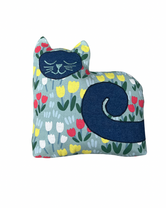 Kariko Neko Patchwork Pillow - ねこ